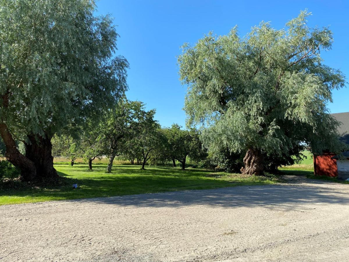 Segerstadsby Gardshotell Ab Vålberg المظهر الخارجي الصورة